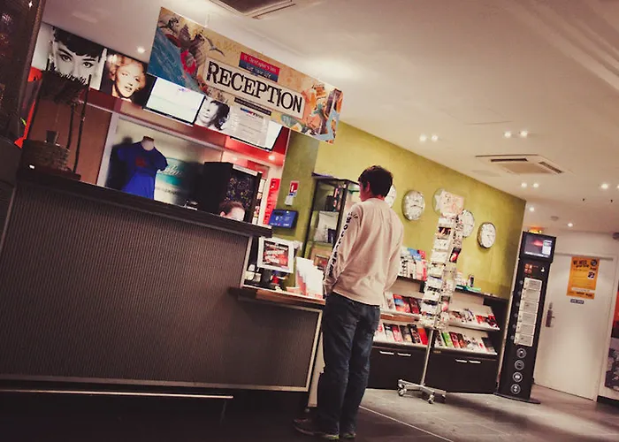 St Christopher's - Canal Ostello Parigi