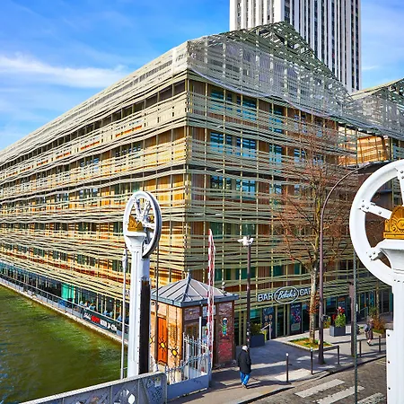 St Christopher's - Canal Hostal *