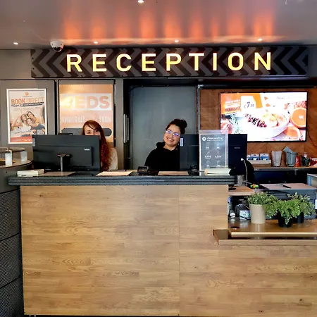 Hostal St Christopher's - Canal *