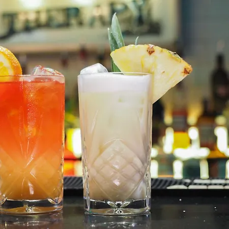 St Christopher's - Canal *