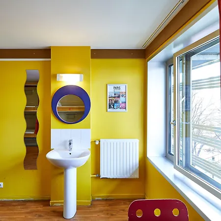 St Christopher's - Canal