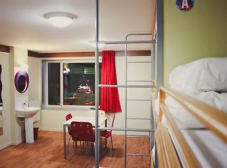 St Christopher's - Canal Hostel *