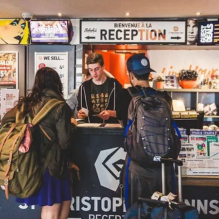 St Christopher's - Canal פריז