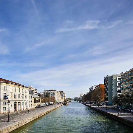 St Christopher's - Canal אכסניה פריז