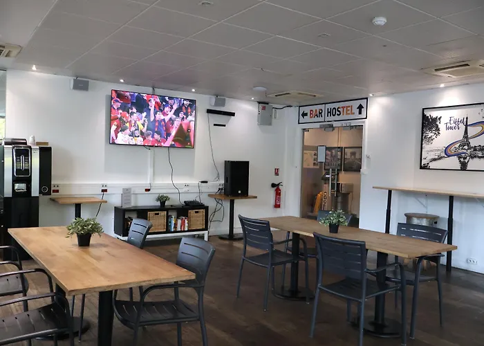 St Christopher's - Canal