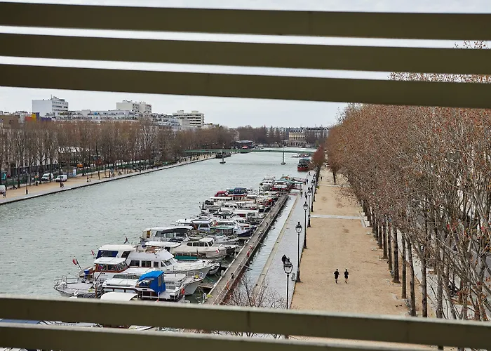 St Christopher's - Canal Hostal París