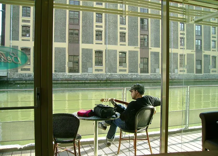 St Christopher's - Canal