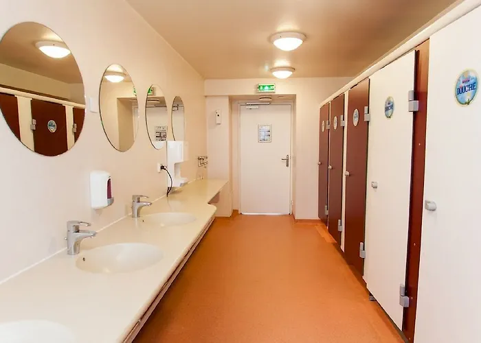 St Christopher's - Canal * París