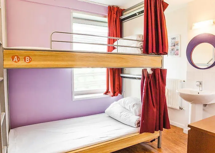 St Christopher's - Canal Hostel Paris