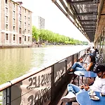 Hostal St Christopher's - Canal París