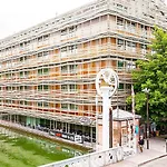 St Christopher's - Canal * París