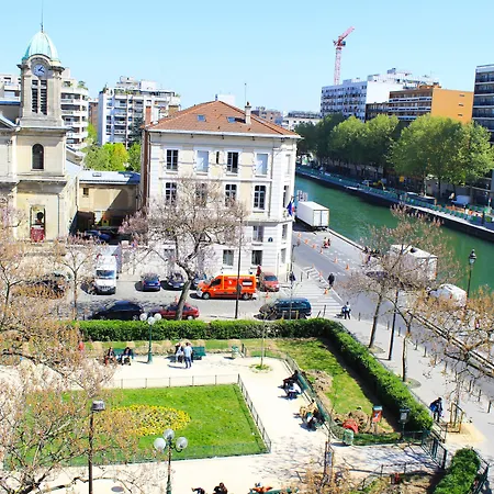 St Christopher's - Canal Hostel Paris