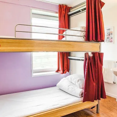 St Christopher's - Canal Hostel Paris