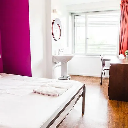 St Christopher's - Canal Hostel Paris