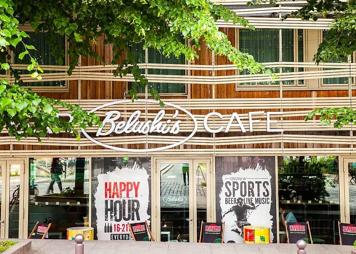 St Christopher's - Canal Parigi