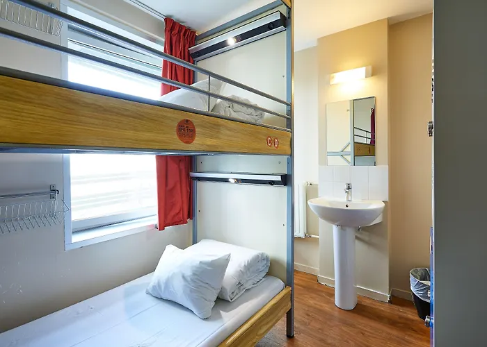 St Christopher's - Canal