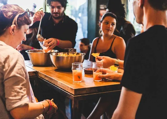 St Christopher's - Canal Hostel *