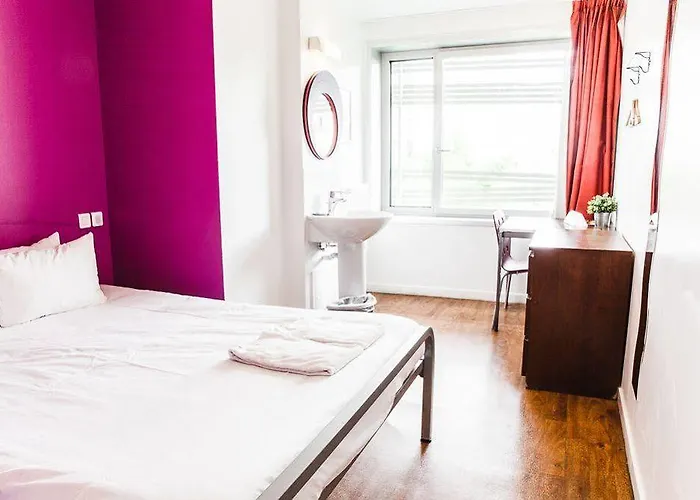 St Christopher's - Canal Hostel Paris