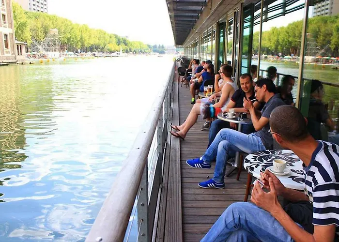 St Christopher's - Canal