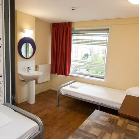 St Christopher's - Canal * Paris