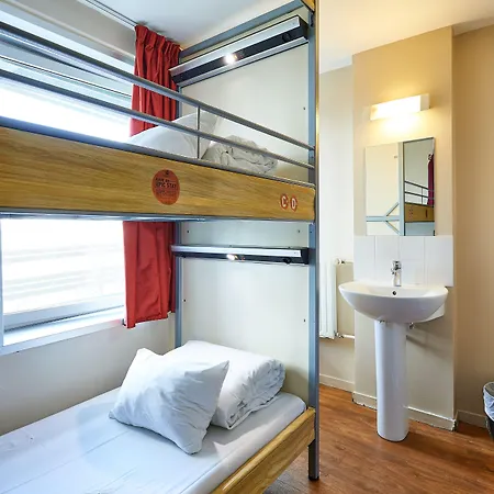 St Christopher's - Canal